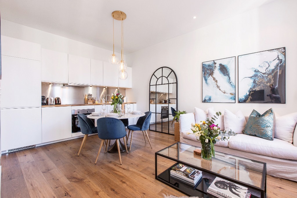 Cannes-Modern-Holiday-Rental-Apartment-CA500